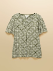 أخضر شكل هندسي - Joules Nia Pleat Front Short Sleeve Jersey Top - صورة 7 من 7