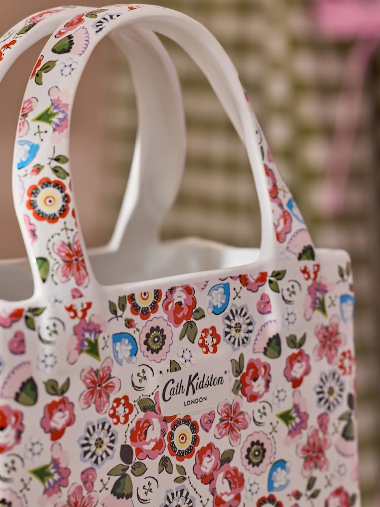 Cath Kidston Red/Blue Hand Bag Table Lamp - Image 4 of 4