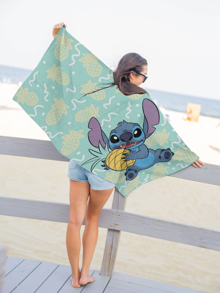 Jay Franco Green Disney Lilo and Stitch Cotton Beach Towel - Image 2 of 4