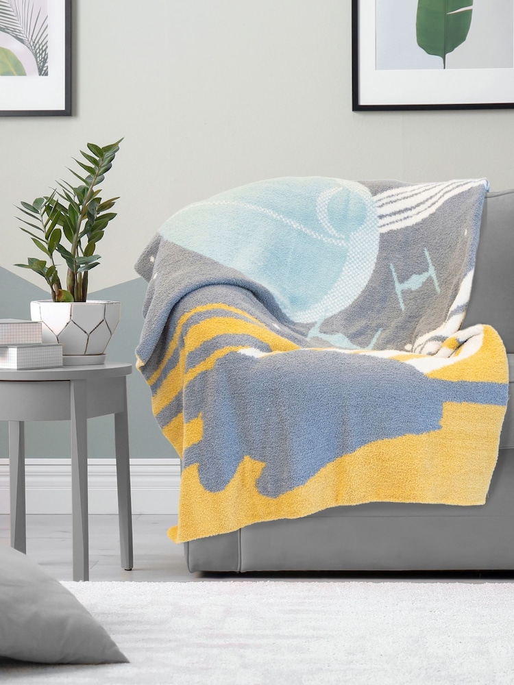 Jay Franco Grey Star Wars Millennium Falcon Fluffy Throw Blanket - Image 1 of 6