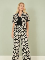 Yumi Black Relaxed Fit Splash Print Shirt - Image 3 of 5