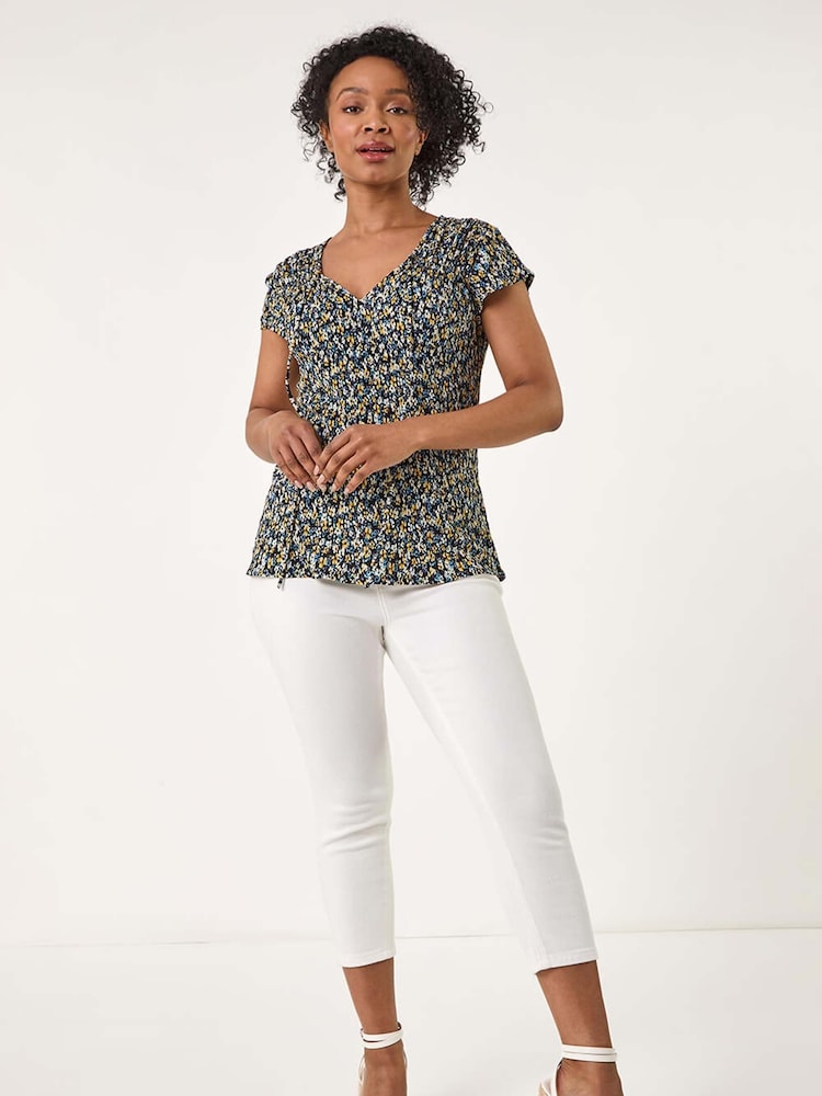Roman Black Petite Ditsy Print Crinkle V-Neck Top - Image 2 of 5