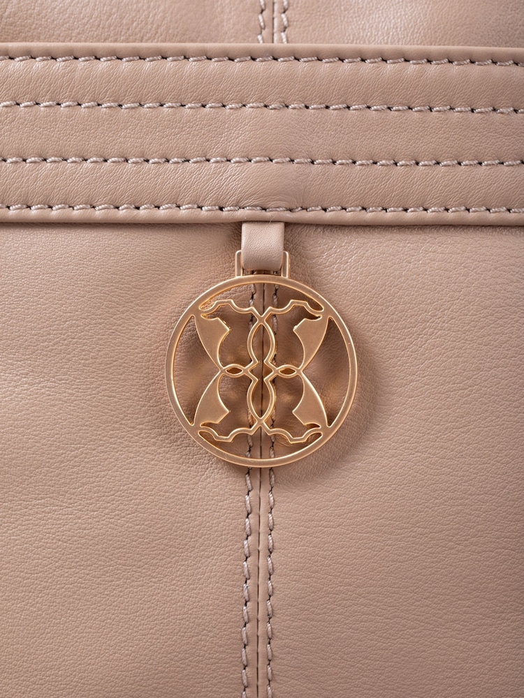 Lakeland Leather Camel Cartmel Shoulder Bag - Image 7 of 7 Lakeland Leather Camel Cartmel Shoulder Bag - Image 7 of 7