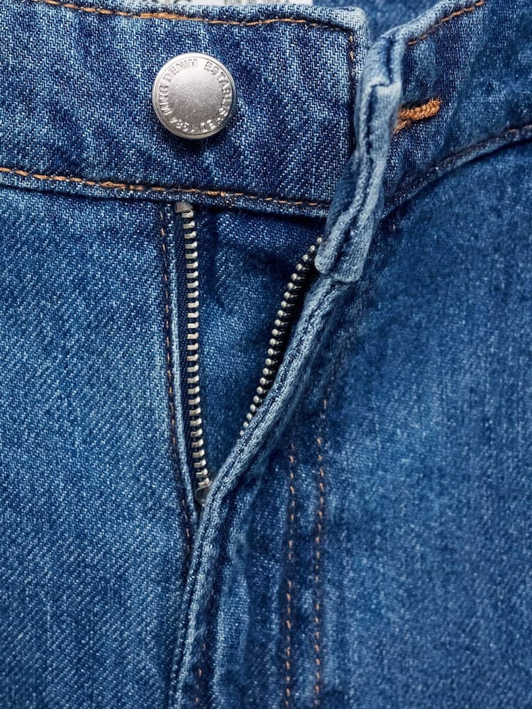 Mango Blue Pleated Denim Bermuda Shorts - Image 7 of 7 Mango Blue Pleated Denim Bermuda Shorts - Image 7 of 7