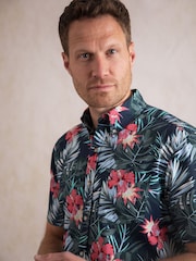 Lakeland Clothing Ashness Short Sleeve 100% Cotton Brown Shirt - Image 6 of 8