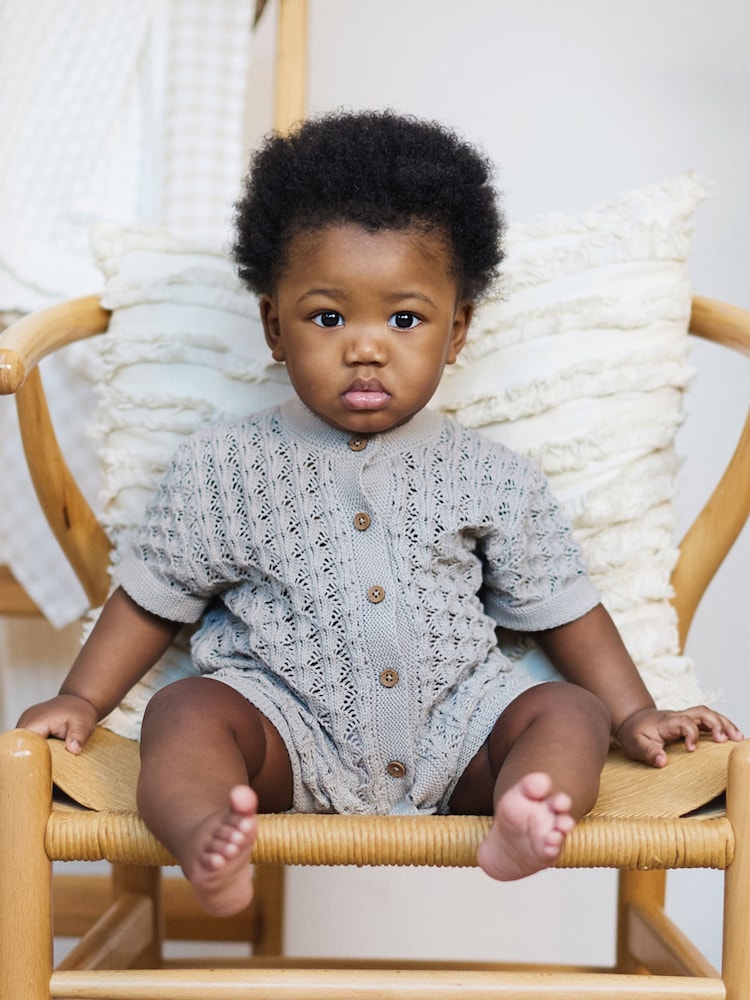 Natural - The Little Tailor Baby Scallop Design Pointelle Button Through 100% Cotton Romper - Imagen 1 de 5