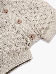 Natural - The Little Tailor Baby Scallop Design Pointelle Button Through 100% Cotton Romper - Imagen 5 de 5
