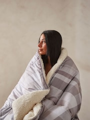 Night Lark 10.5 Tog Cosy Throw Duvet - Image 2 of 8