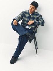 Clarks Black Leather Suede Wallabee Boots - Image 2 of 4