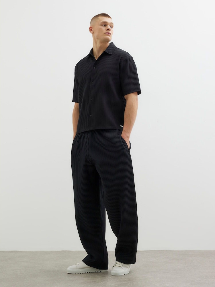 River Island Black Chunky Plisse Revere Shirt - Image 2 of 4