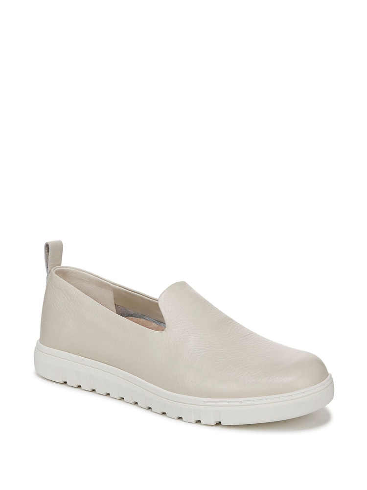 Vionic Regular Fit Uptown Willa Arch Support Loafers - Image 3 of 7