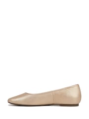 zlata (barva); zlato - Vionic Regular Fit Orinda Arch Support Ballet Flats - Slika 2 iz 6