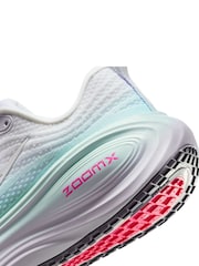 Nike White Multi Vomero Plus Road Running Trainers - Image 10 of 10