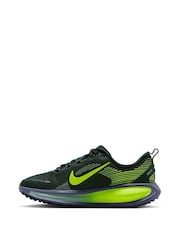 Seaweed Green and Volt - Zapatillas de deporte para correr en carretera Vomero 18 de Nike - Imagen 2 de 8