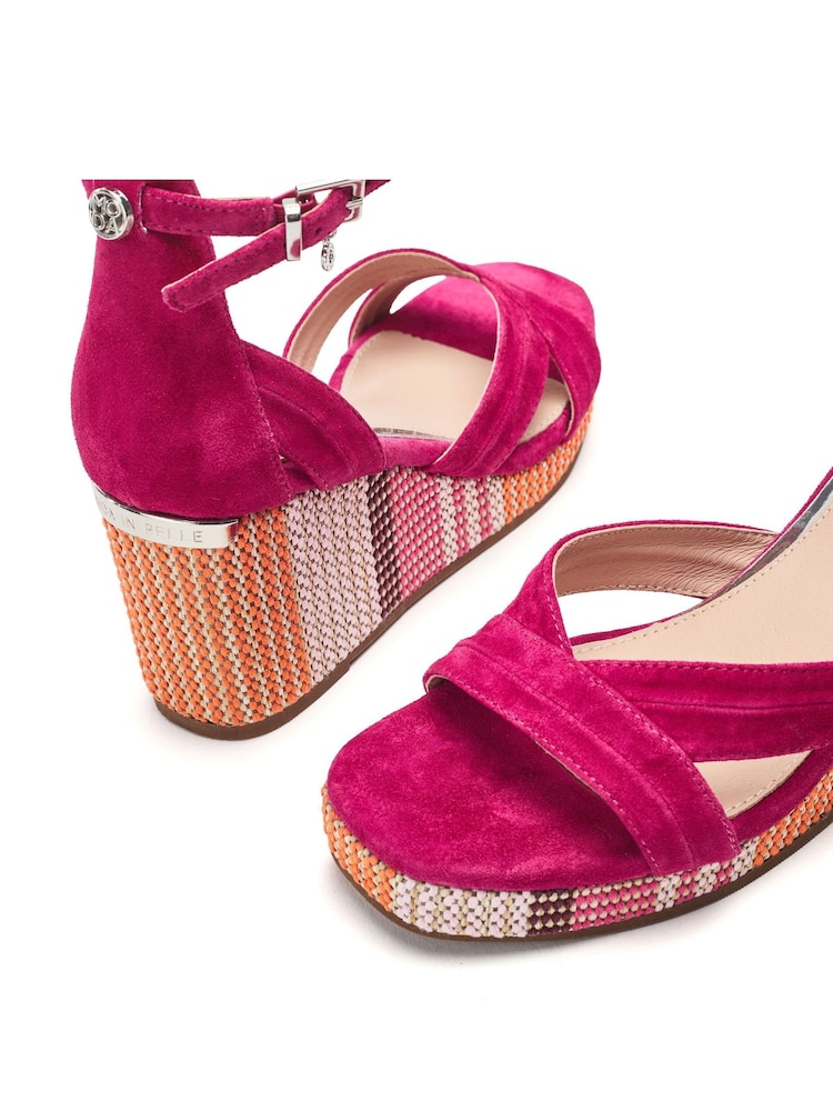 Rosa - Moda in Pelle May Strappy Wedge Sandals - Imagen 4 de 4 Rosa - Moda in Pelle May Strappy Wedge Sandals - Imagen 4 de 4