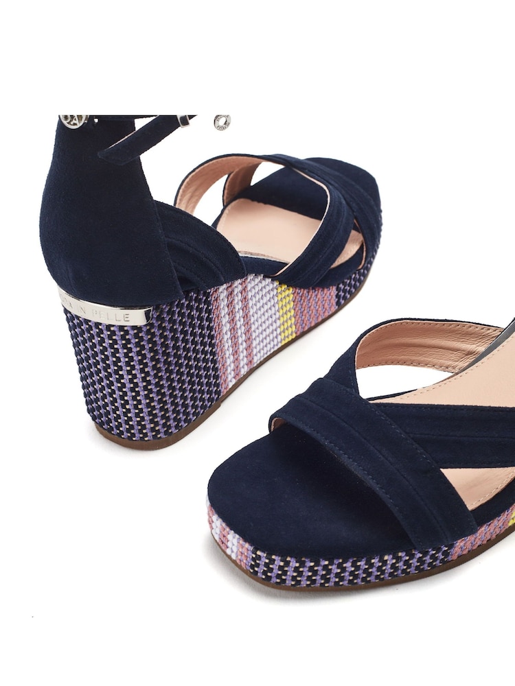 Azul - Moda in Pelle Pink May Strappy Wedge Sandals - Imagen 4 de 4 Azul - Moda in Pelle Pink May Strappy Wedge Sandals - Imagen 4 de 4