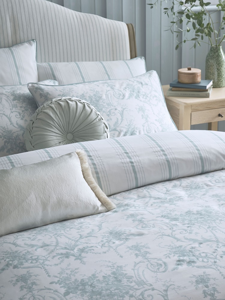 Laura Ashley Seaspray Tuileries 200 Thread Count Duvet Cover and Pillowcase set - Image 2 of 5