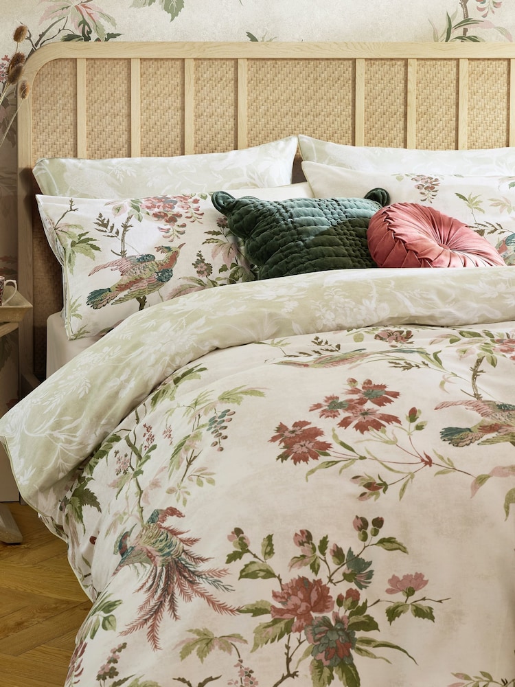 Laura Ashley Set of 2 MultiSage Attleton 220 Thread Count Pillowcases - Image 2 of 5