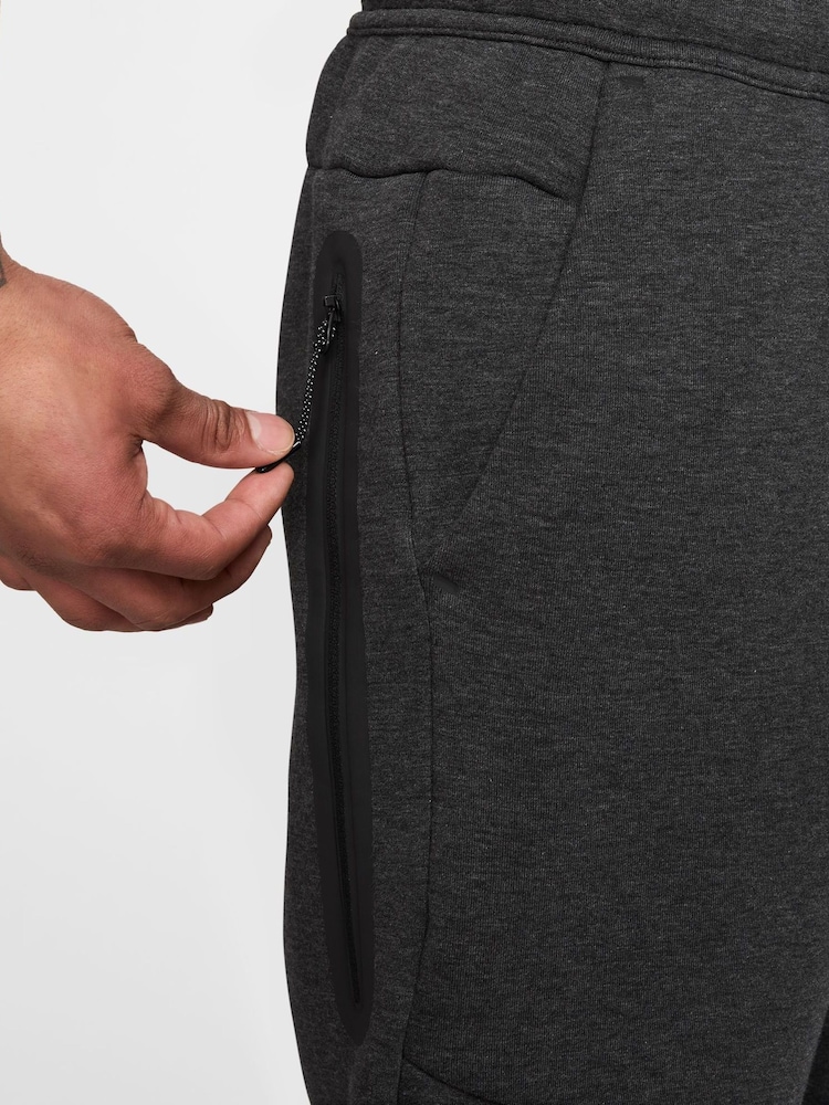 Nike Black Tech Fleece Joggers - Image 3 of 3