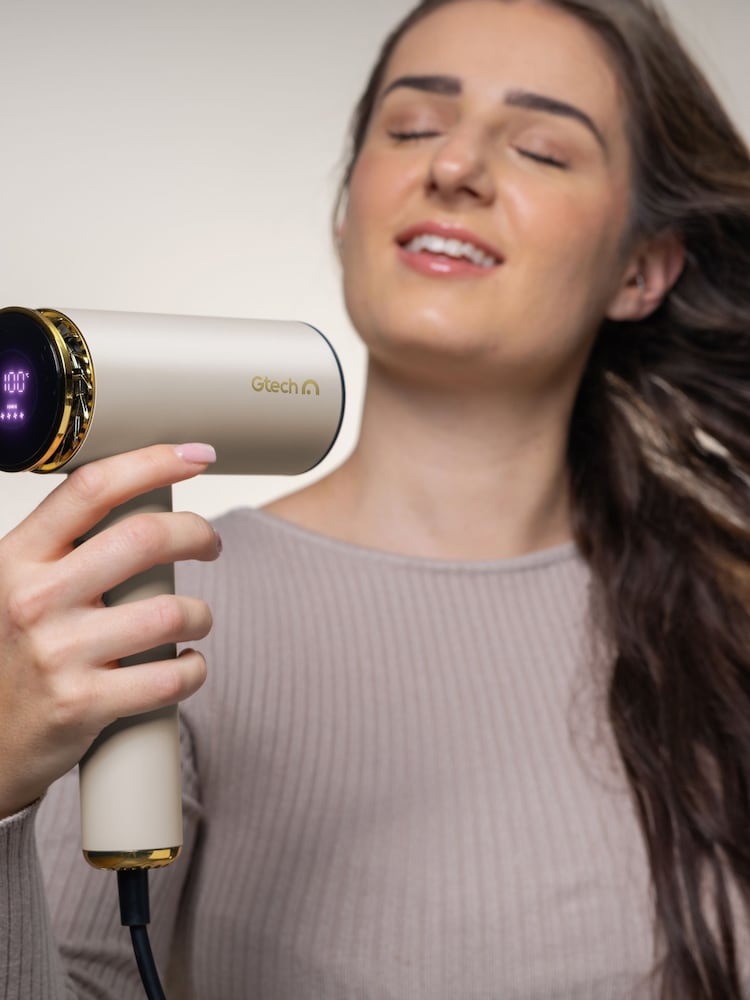 GTECH DryOnic Ionic Fast Drying Dryer Hair Dryer - Image 2 of 4
