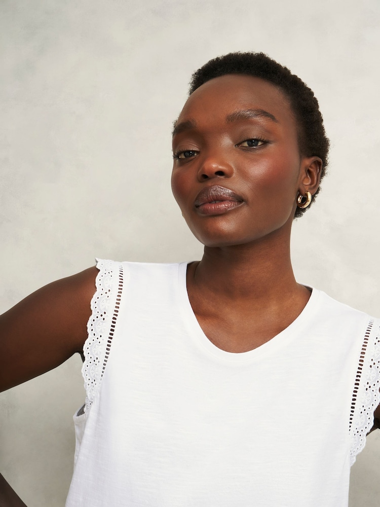 Hobbs White 100% Cotton Leia Broderie Top - Image 3 of 4
