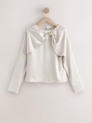Creme - Long Sleeve Drape Blouse With Gold Hardware - Bild 1 von 3