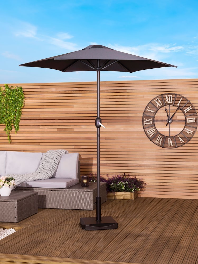 Charles Bentley Black Traditional Market Style Garden Parasol - Image 1 of 4