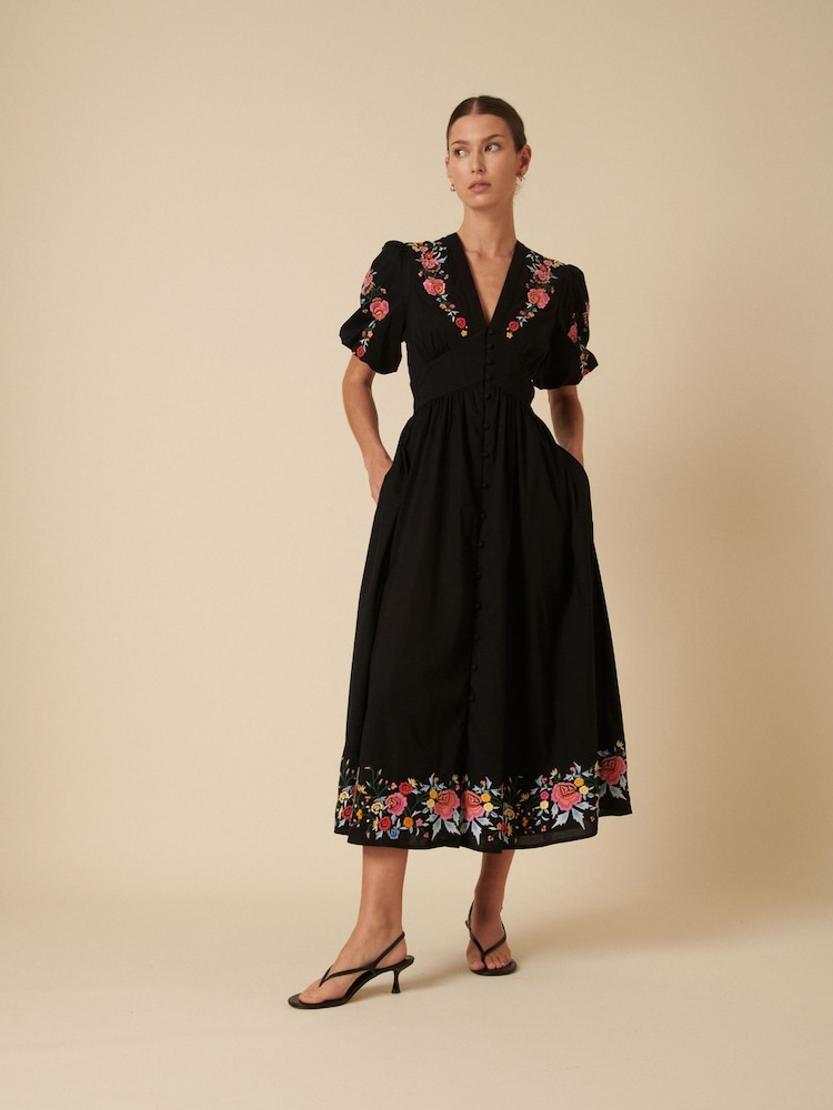 Negro - Nobodys Child Petite Starlight Short Sleeve Midi Dress Loraya Conversation - Imagen 1 de 5 Negro - Nobodys Child Petite Starlight Short Sleeve Midi Dress Loraya Conversation - Imagen 1 de 5