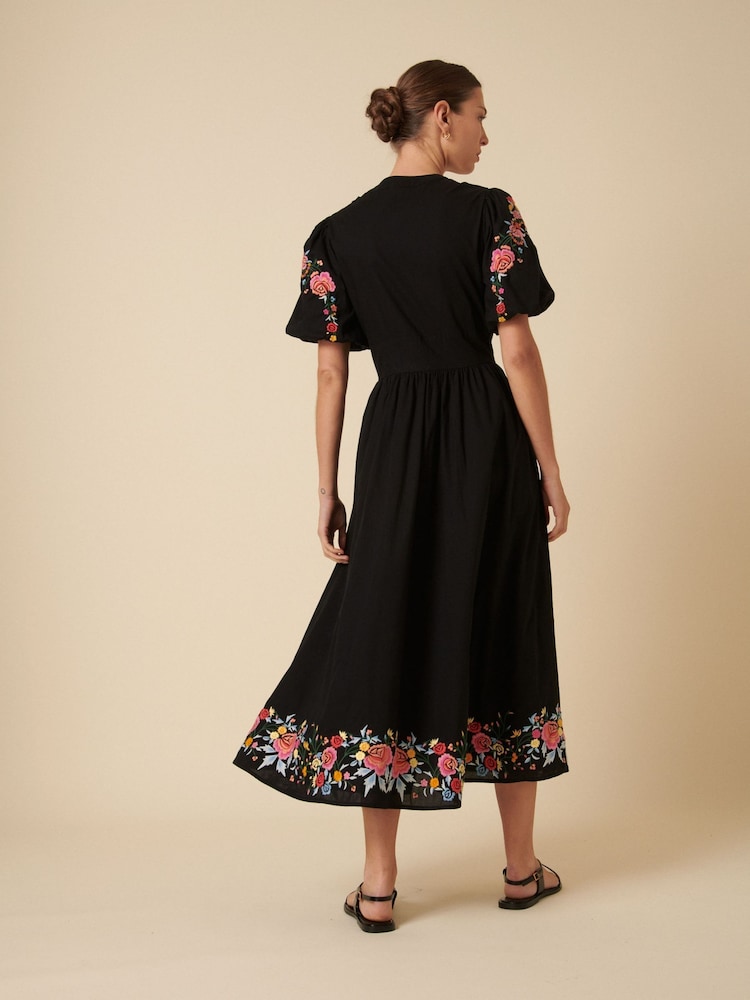 Nobodys Child Black Petite Starlight Short Sleeve Midi Dress Loraya Conversation - Image 2 of 5