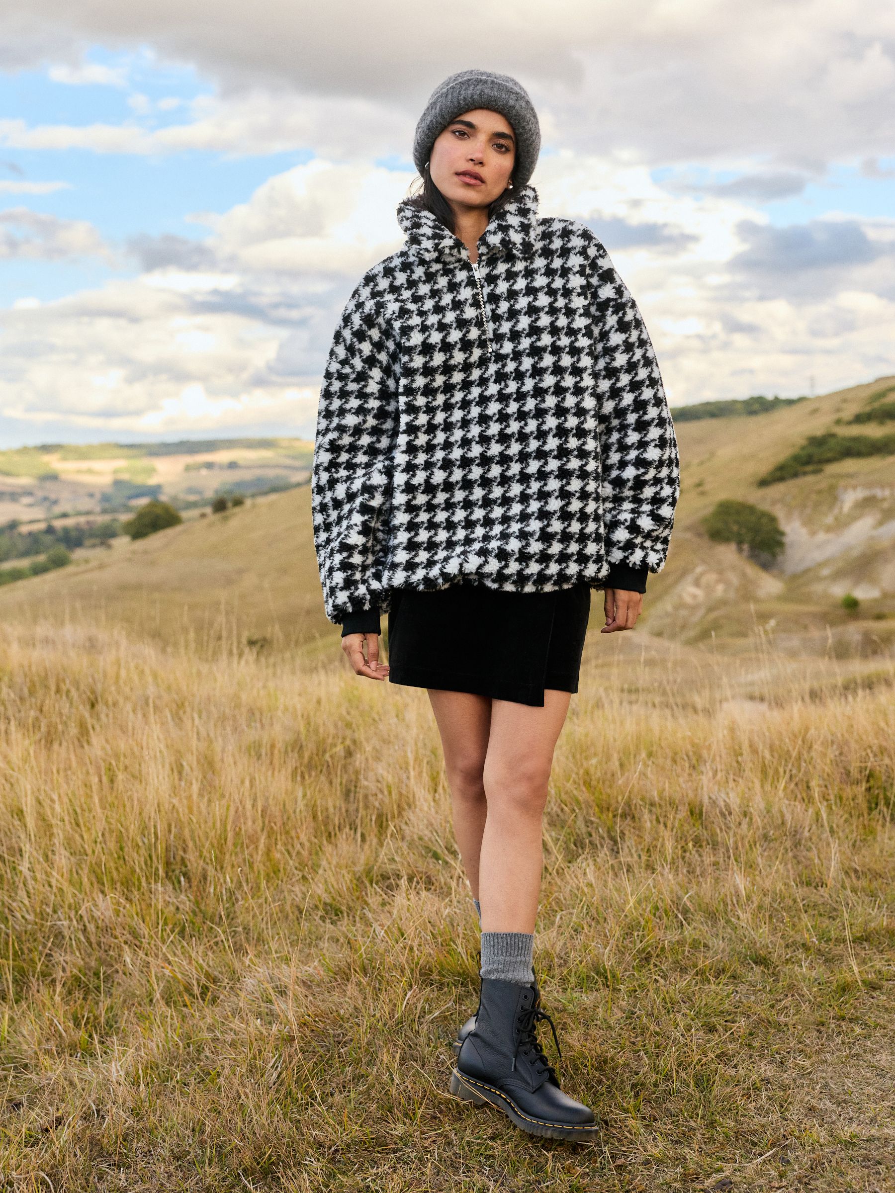 Buy Black/White Houndstooth Check Jacquard Teddy Borg Quarter Zip