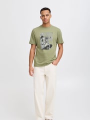 Blend Green Holiday Printed Short Sleeve 100% Cotton T-Shirt - Image 4 of 5