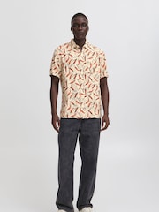 Blend Cream Sand Chilli Print Short Sleeve Shirt - Image 4 of 5