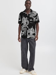 Blend Black Dragon Print Resort Short Sleeve Shirt - Image 4 of 5