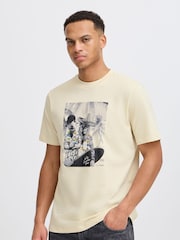 Кремовый - Blend Holiday Printed Short Sleeve 100% Cotton T-Shirt - Image 1 of 5