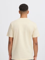 Кремовый - Blend Holiday Printed Short Sleeve 100% Cotton T-Shirt - Image 2 of 5