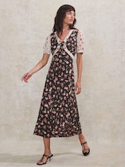 Ro&Zo Black Petite Mix And Match Rose Ditsy Dress - Image 1 of 4