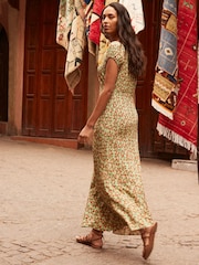 Ro&Zo Green Gathered Neckline Midi Dress - Image 2 of 6