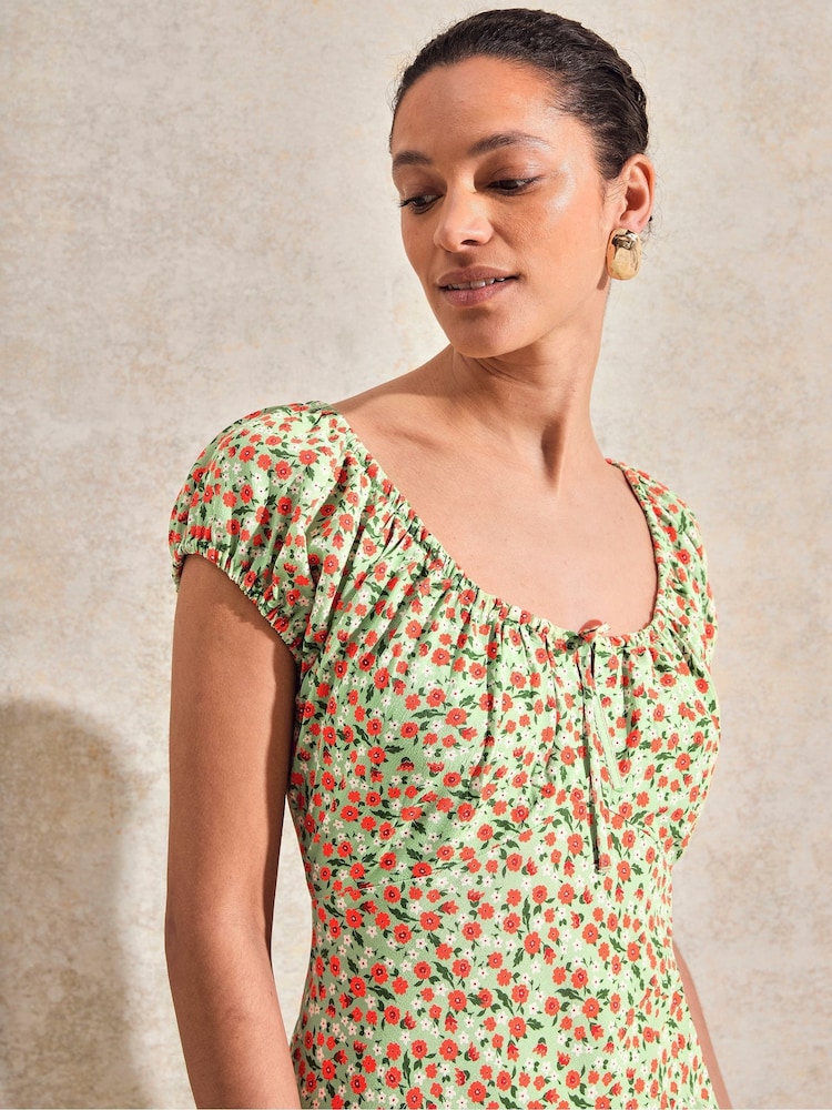 Ro&Zo Green Petite Gathered Neckline Midi Dress - Image 3 of 3