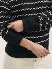 Finery Black Sansa Striped Crew Neck Jumper - Image 4 of 4