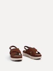 Linzi Brown Padded Shae Padded Crossover Flatform Sandals - Image 3 of 5