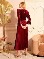 Love & Roses Red Velvet Flute Sleeve Midi Dress - Image 4 of 5