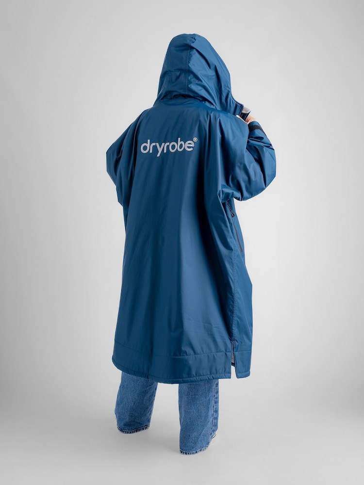 dryrobe Aqua Blue Advance Adult Long Sleeve Changing Robe - Image 2 of 5 dryrobe Aqua Blue Advance Adult Long Sleeve Changing Robe - Image 2 of 5