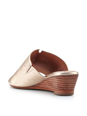Dorado - Jones Bootmaker Jocelyn Leather Wedge Heel Mules - Imagen 4 de 6
