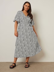 Yours Curve Black Abstract Wrap Dress - Image 3 of 5