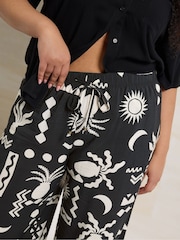 Yours Curve Black Printed Washed Twill Trousers - Image 4 of 5
