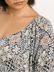 PixieGirl Petite Mono Tile Print Dress - Bild 4 von 5