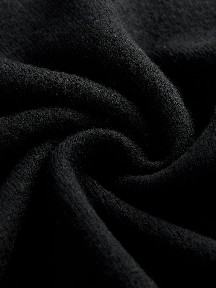 Black Super Soft Short Sleeve Knitted Top - Image 2 of 4 Black Super Soft Short Sleeve Knitted Top - Image 2 of 4