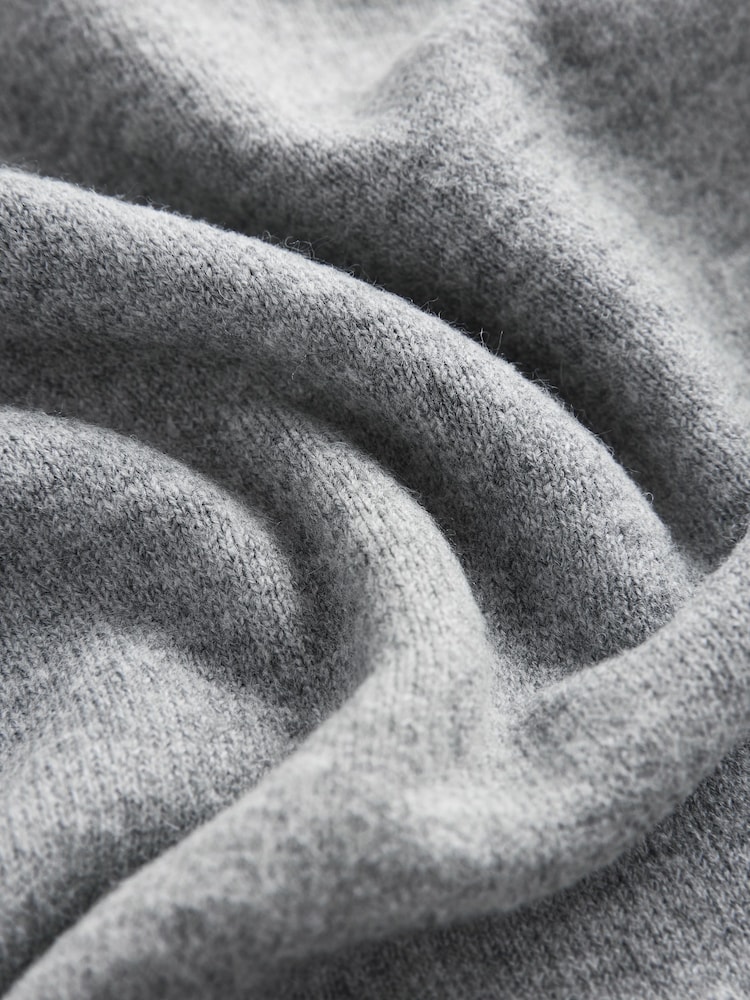 Grey Super Soft Short Sleeve Knitted Top - Image 2 of 4 Grey Super Soft Short Sleeve Knitted Top - Image 2 of 4