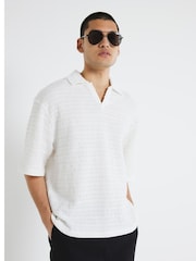 River Island White Open Neck Plisse Polo Shirt - Image 2 of 4