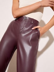 Beerenrot - Friends Like These Faux Leather Straigh Leg Trousers - Bild 2 von 4